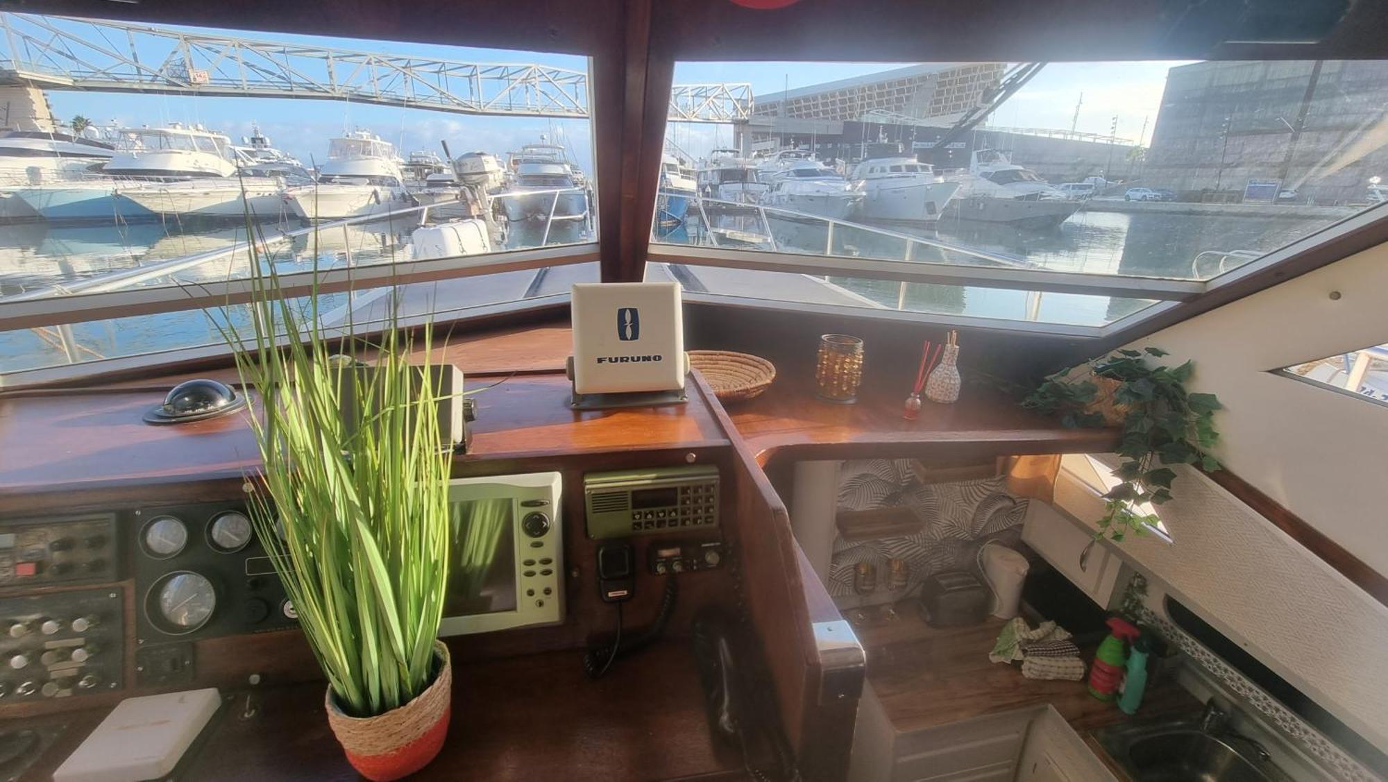 Hotel Beautiful And Comfy Boat In Barcelona With Boat Tour Option Exterior foto